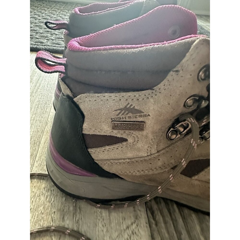 High Sierra Trekker Women’s Boots Brown Purple Size 9 Hiking Outdoor Lace up - Picture 3 of 10